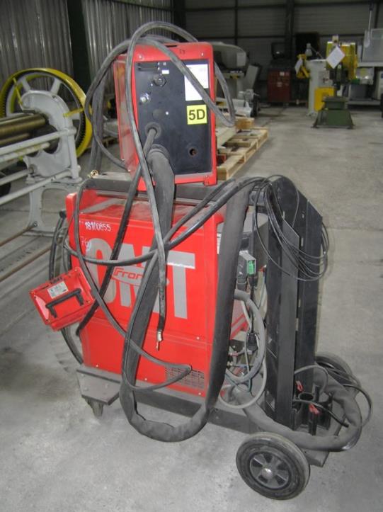 Prumyslových robotu-3